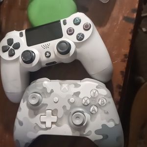 PS4 controller Xbox one controller